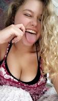 High school hottie Taylor has curly hair, perfect tits and a beautiful smile